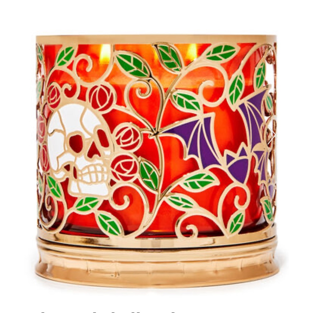BATH AND BODY WORKS ENCHANTED SKULL AND ROSES 3-WICK CANDLE HOLDER